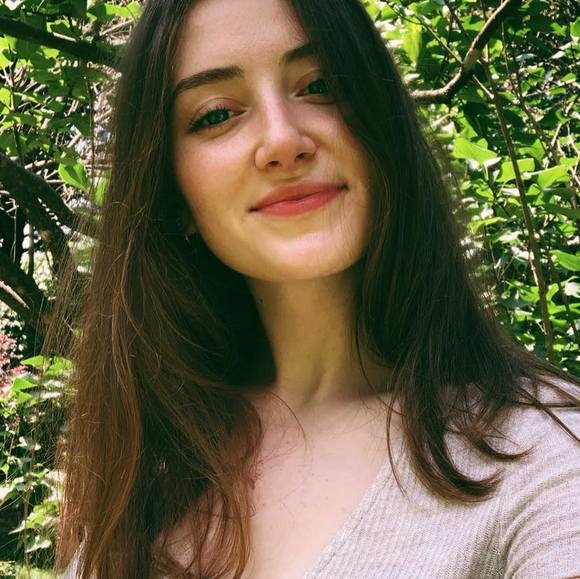Meet your Posher, Sarah - Picture 1 of 1